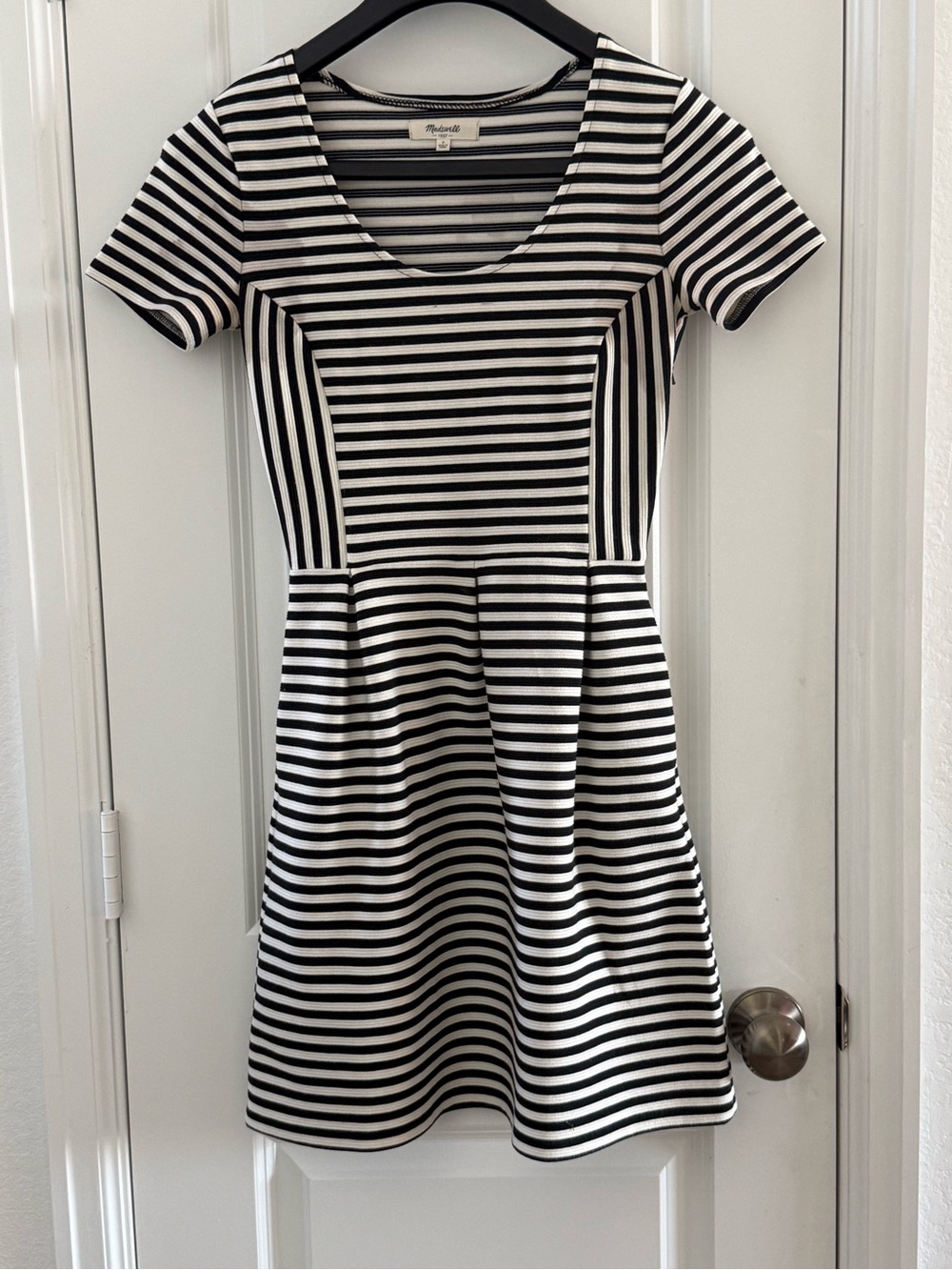 Madewell Womens Black & White Striped Fit & Flare Dress Short Sleeve Scoop Neck - Picture 2 of 8